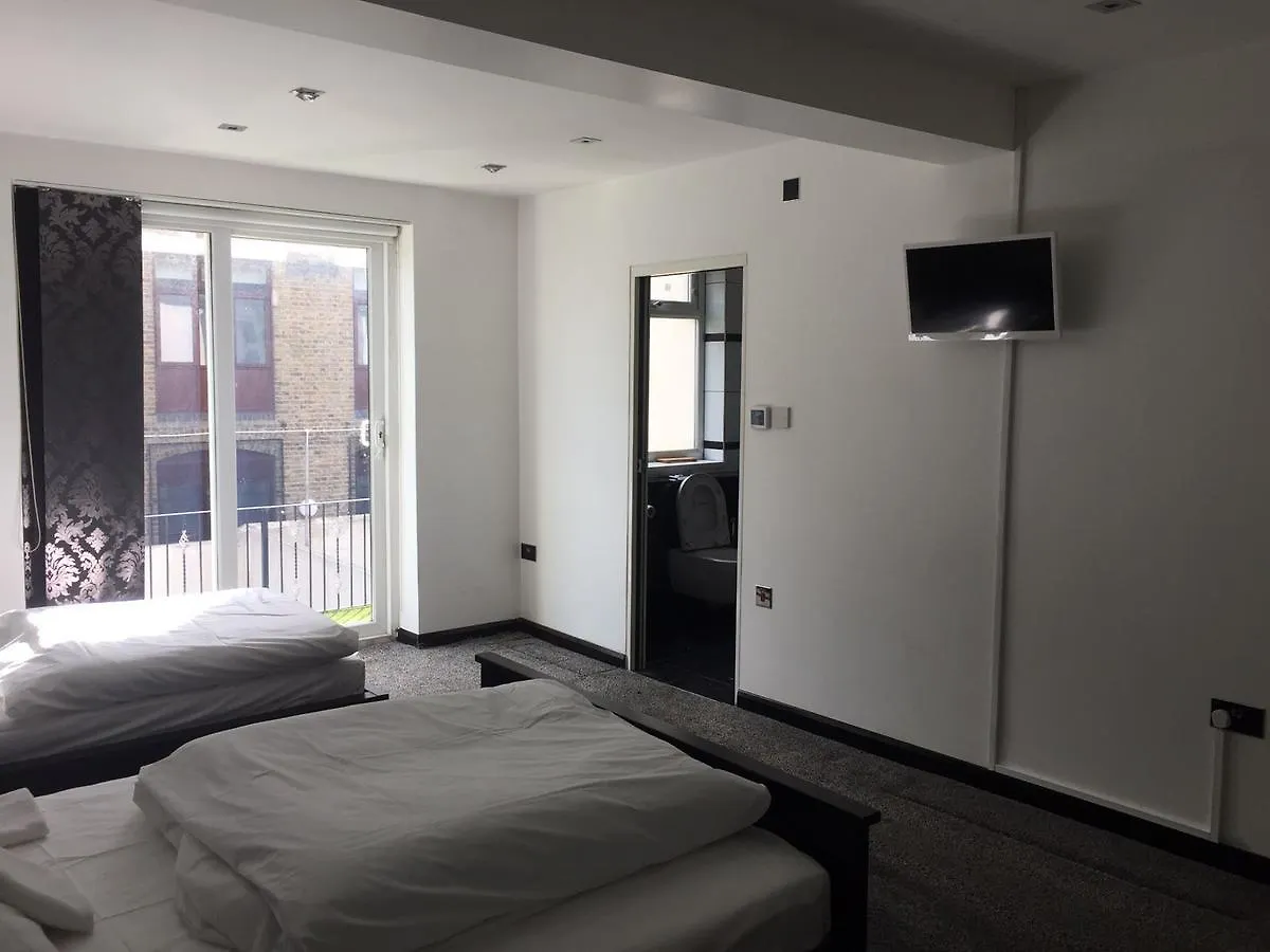 The Ne Ville London Hotel